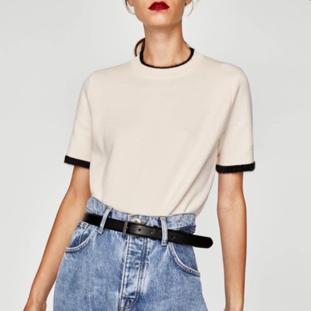 Zara Knit White with Black Side Stripe Set